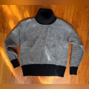 Banana Republic Turtleneck Sweater Medium
